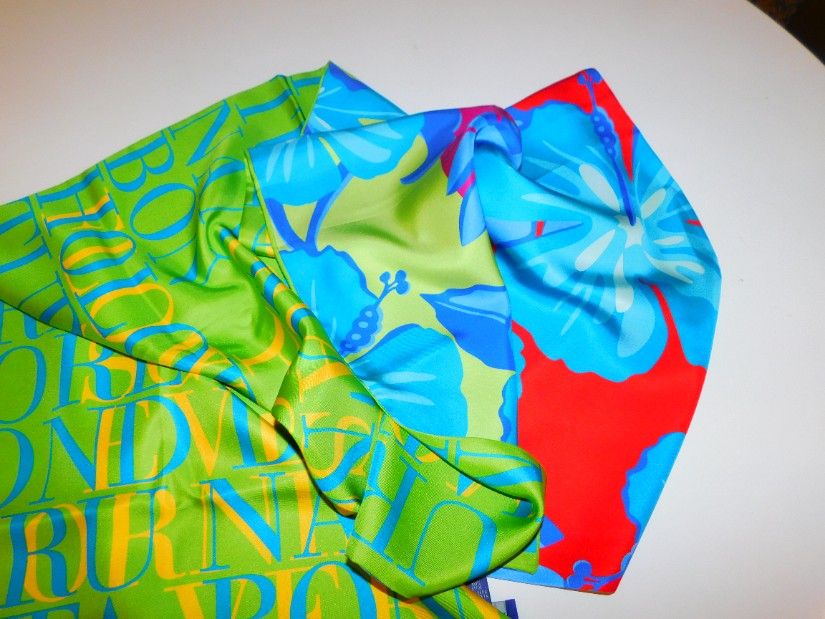 Esarfe de lux - Sieger Couture- Italia, cu 2 fete ,putindu se purta alternativ, matase premium , produs de lux , nou, matase plina , tinuta deosebita, colorit si imprimeu spectaculoase
