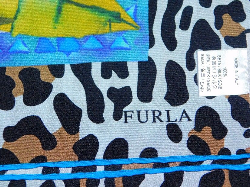 FURLA, esarfa noua, originala,matase naturala extra, produs lux, nou, fara eticheta din magazin, curier inclus
