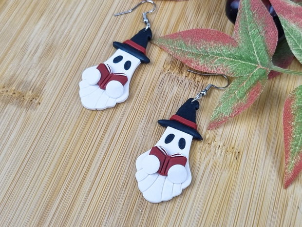 Cercei halloween fantome si carti, handmade din lut polimeric