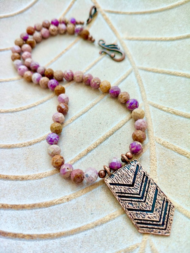 Colier vintage muscovit