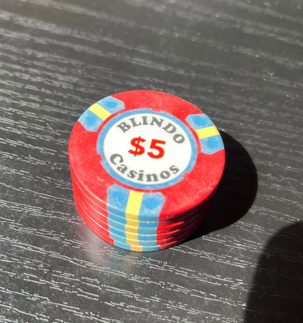 Lot 6 Jetoane Cazinou Vechi - Casino Blindo București (Anii '90) - RARE