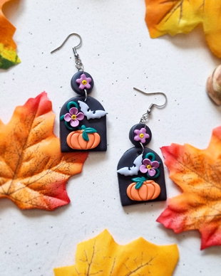 Cercei Halloween cu dovleci si lilieci, handmade din lut polimeric
