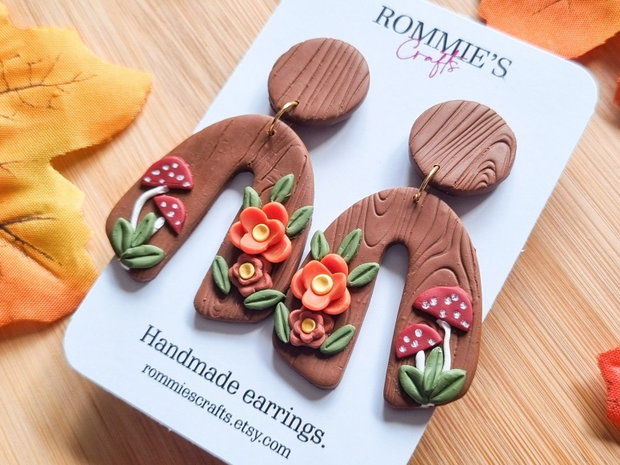 Cercei toamna cu ciupercute si flori, handmade din lut polimeric