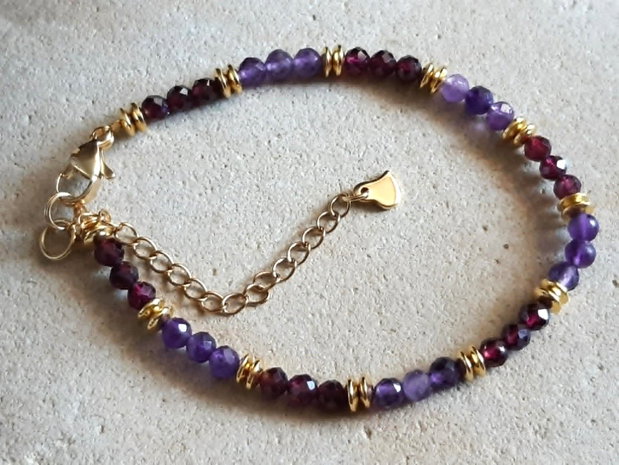 Brățară handmade cu granat și ametist