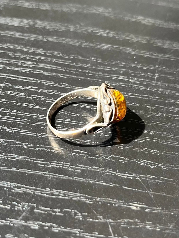 Inel deosebit din Argint 925 cu Chihlimbar Natural de Baltica Stil Vintage