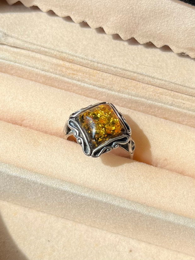 Inel deosebit din Argint 925 cu Chihlimbar Natural de Baltica Stil Vintage
