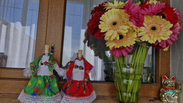 Sticle imbracate traditional