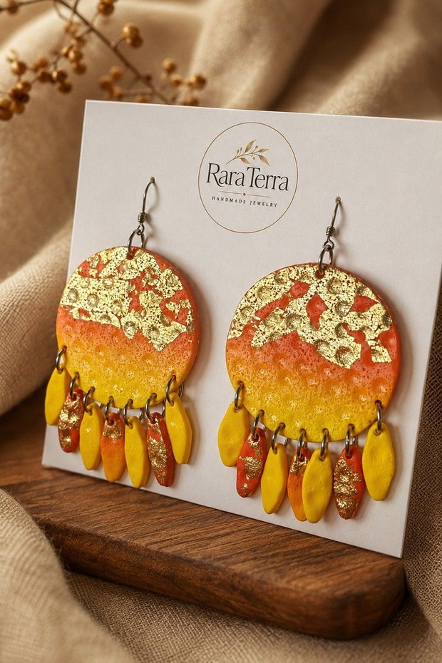 Cercei statement Golden Ember RaraTerra Solstice Collection | Lut polimeric, foiță aurie