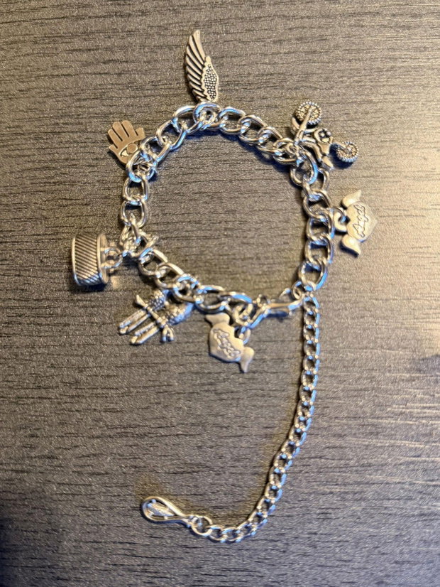 Bratara Handmade Argintie cu Zale si Charmuri