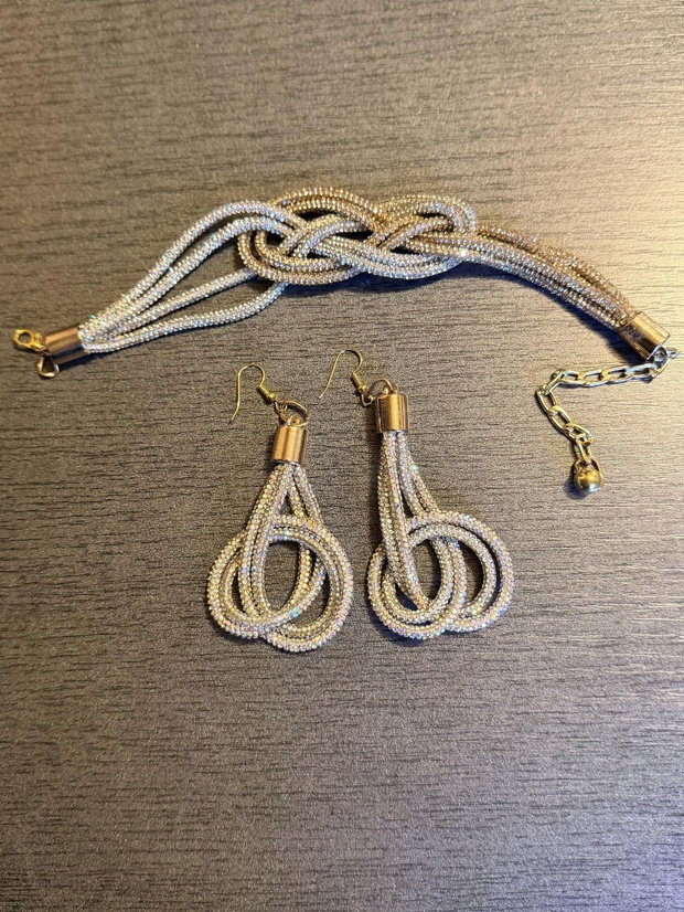 Set Statement Luxury Golden Infinity  Brățară și Cercei din Șnur cu Strasuri