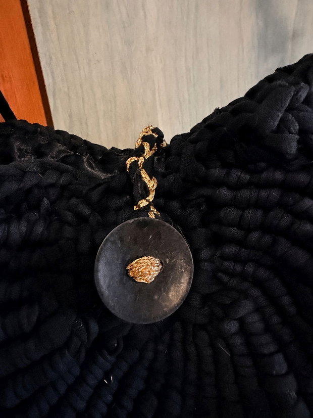 Geantă Crossbody Handmade Boho Rebel cu Franjuri Lungi
