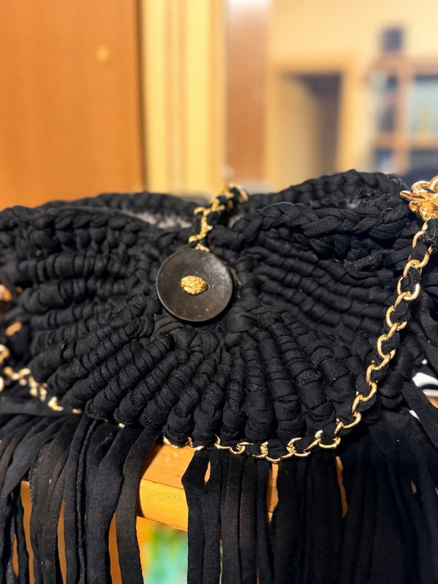 Geantă Crossbody Handmade Boho Rebel cu Franjuri Lungi