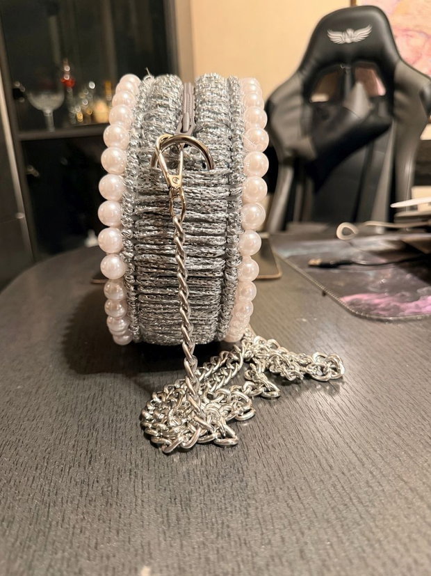 Geantă Statement Circulară Silver Pearl Mandala  Realizată Manual