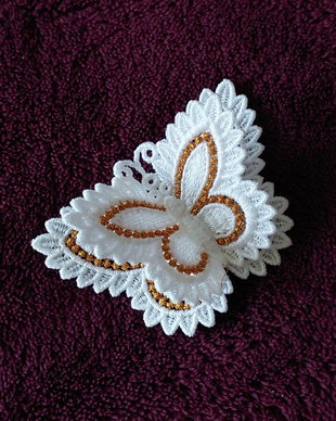 Brosa Fluture Alb Delicat