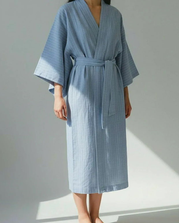 Kimono gri albastrui din in lucrat manual