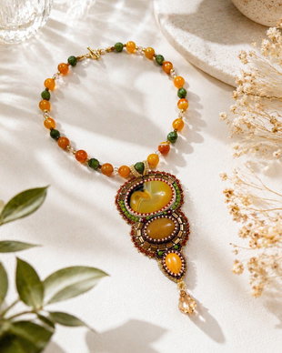 Colier statement, unicat, cu agate, aventurin si jad