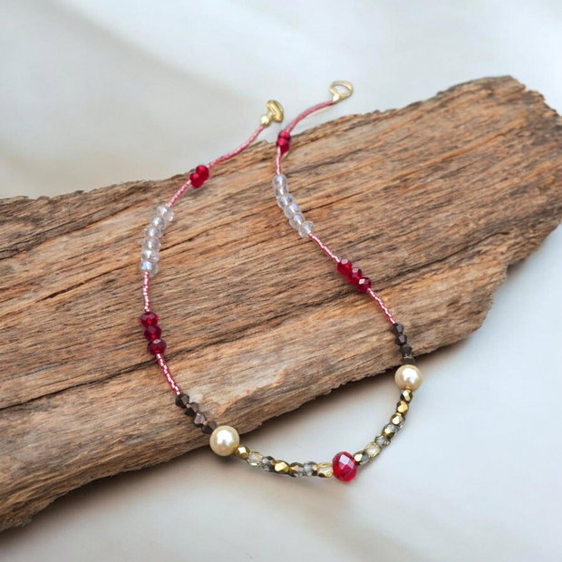 Colier cu mărgele "Roadele toamnei"