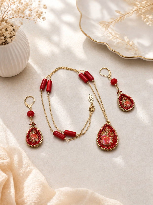 Set handmade colier și cercei cu cabochoane Tensha si coral rosu