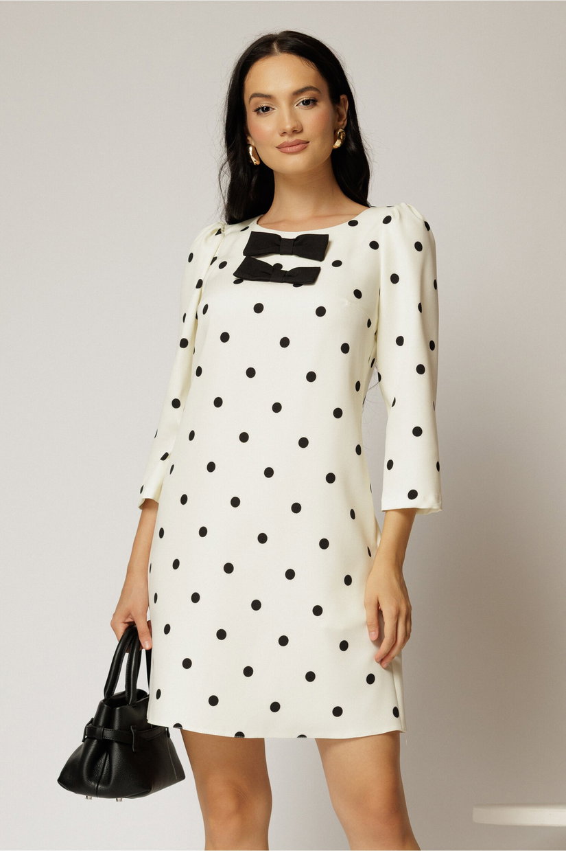 Rochie scurta alba cu buline cu croi drept si funde pe bust