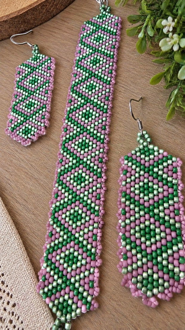 Set brățară și cercei din mărgele TOHO verde, verde mentă & mov
