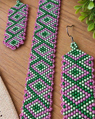 Set brățară și cercei din mărgele TOHO  verde, verde mentă & mov