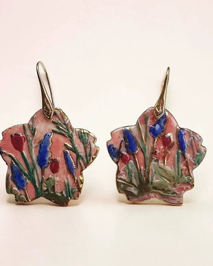 Cercei model floral din portelan si argint