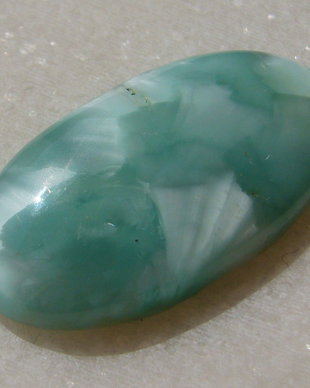 Hemimorphit cabochon aprox 34.5x18.5x5.7 mm