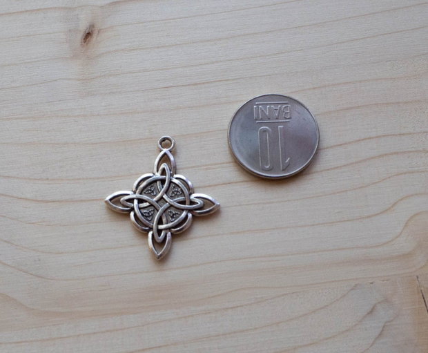 Pandantiv Witch Knot  simbol magic celtic