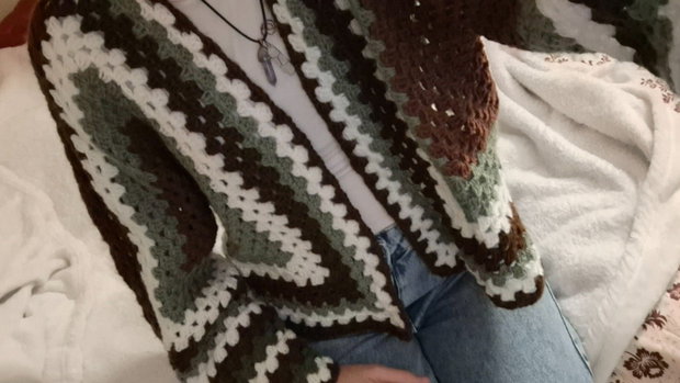 Cardigan oversize croșetat manual / Cardigan culori pământii