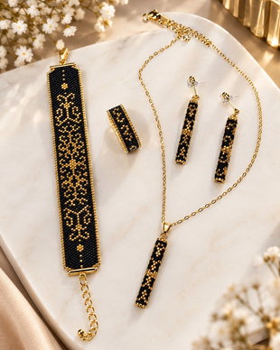 Set bijuterii Negru mat si auriu