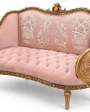 Sofa baroc din lemn masiv cu tapiterie roz și Cupidoni