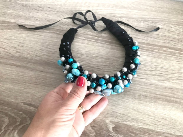 Colier statement '' Blue Colors "
