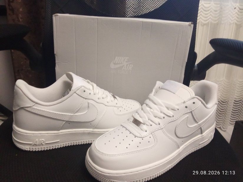 Adidasi originali nike barbat