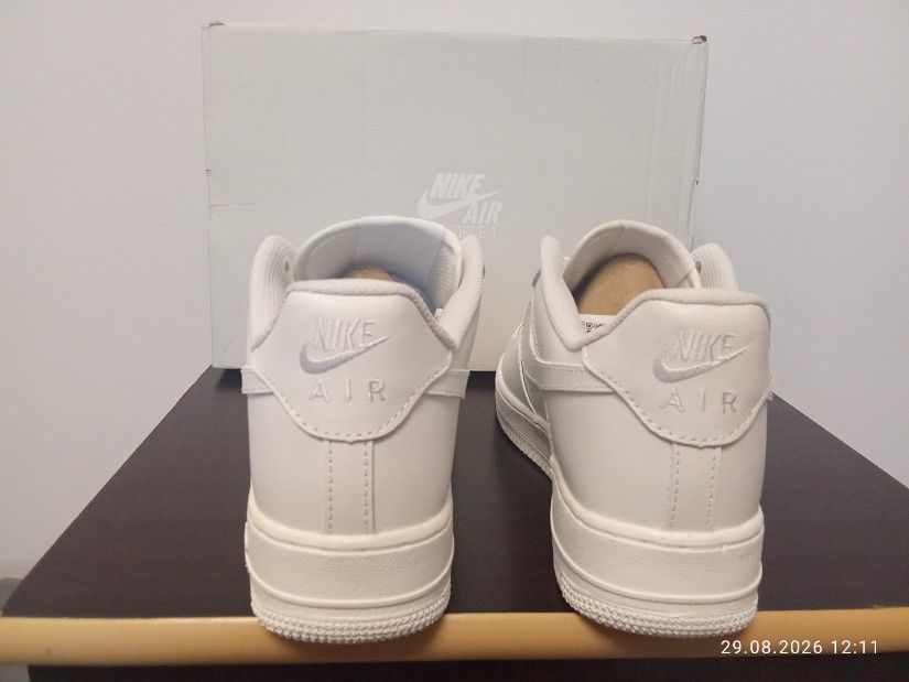 Adidasi originali nike barbat