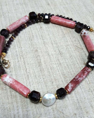Rodonit, granat & perlă baroc - colier handmade