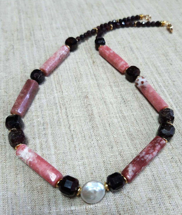 Rodonit, granat & perlă baroc - colier handmade