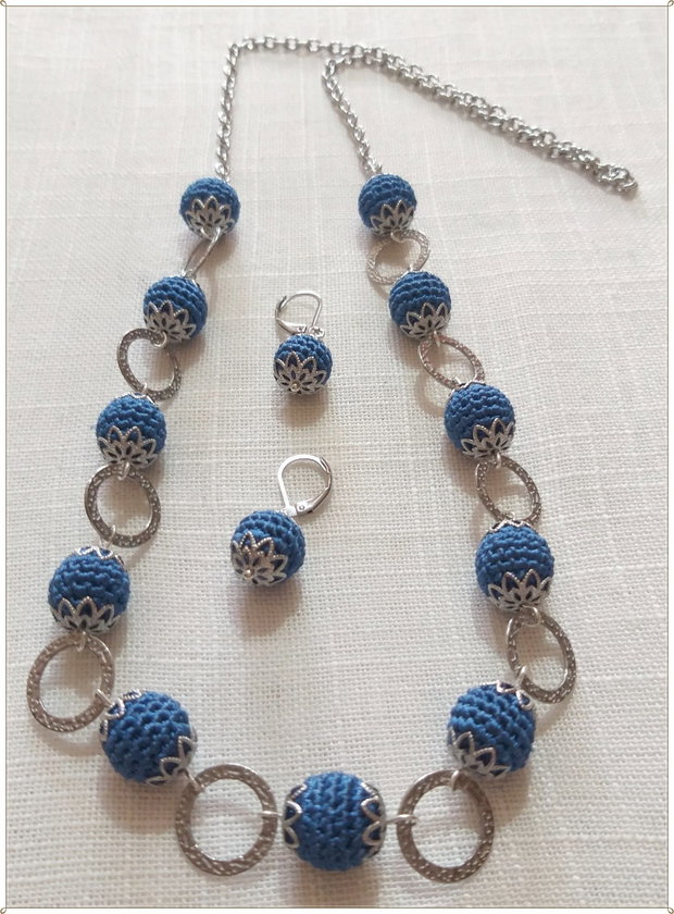 SET CROSETAT CU MATASE ALBASTRA