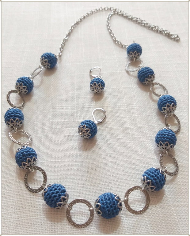 SET CROSETAT CU MATASE ALBASTRA