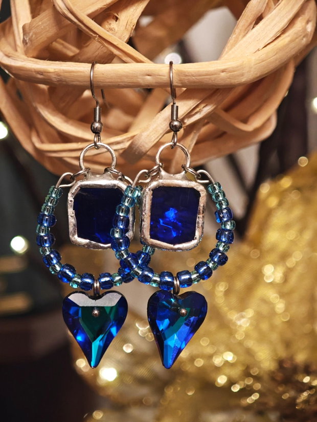 Cercei unicat lungi albastru din sticla vitralii, mărgele sticla și cristal Swarovski