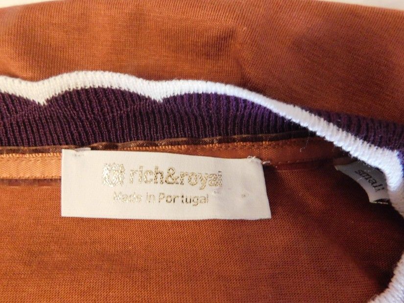 Bluza noua , etichete atasate, made in Portugal, masura S - M