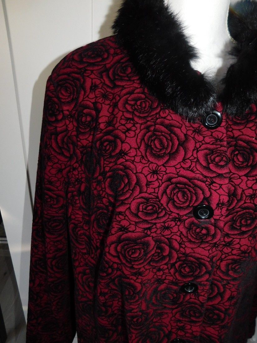 Palton nou, stofa brocart , combinatie cu lina, masura 50 - 52, elegant, deosebit