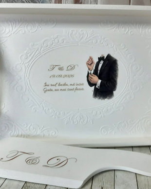 Tava cu accesorii pentru gatit mirele