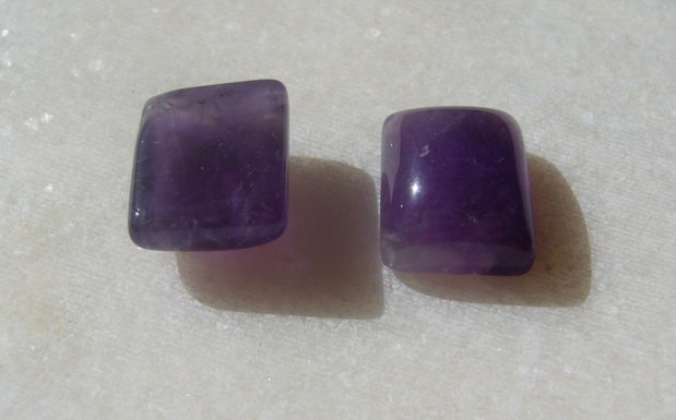 (2 bucati) Ametist cabochon dreptunghic aprox 12x10x6 mm