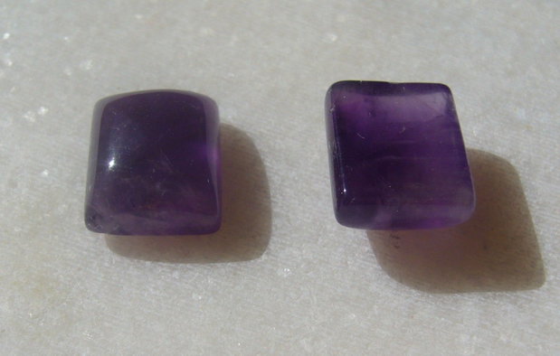 (2 bucati) Ametist cabochon dreptunghic aprox 12x10x6 mm