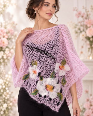 Poncho tricotat manual din fir de mohair în amestec cu fir efect
