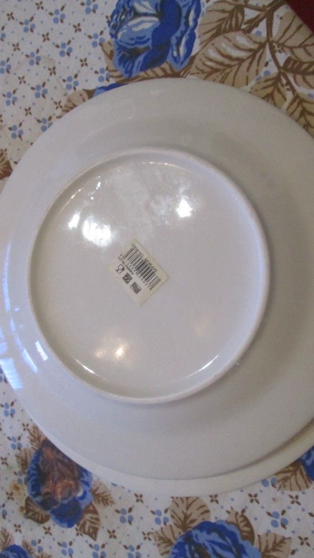 4 farfurii vesele aperitiv