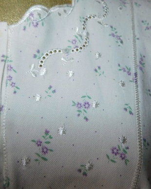 Camasa noapte Italia, bumbac , broderie, masura  48, etichete atasate