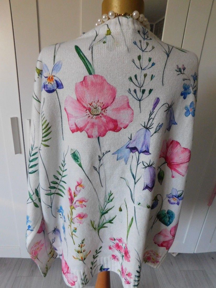 Cardigan nou, deosebit, elegant, versatil, calduros, masura 52-54