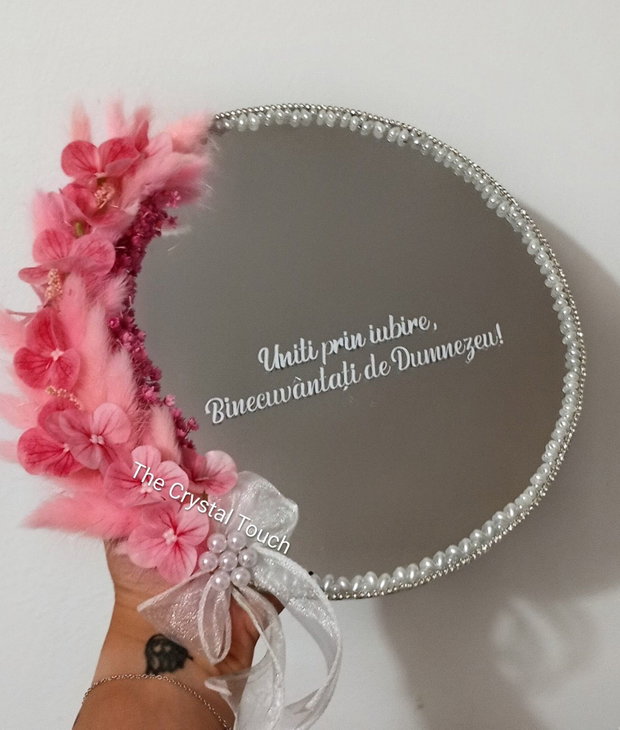 Suport personalizat pentru verighete tip oglindă decor floral roz