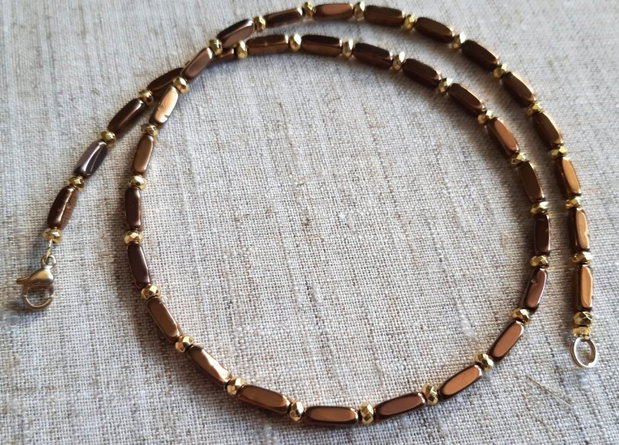 Colier choker în tonuri de bronz și auriu